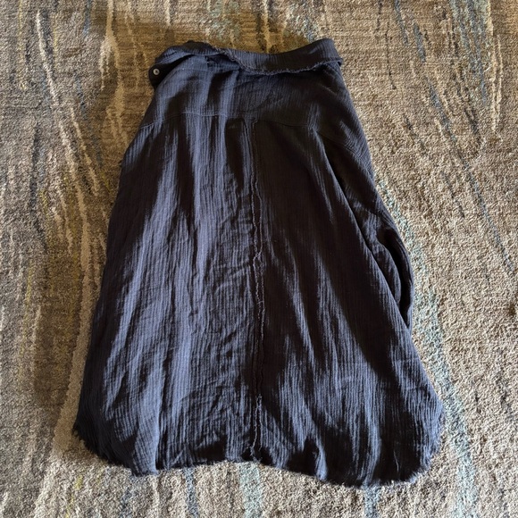 Breezy Button Up 🦋 - Picture 5 of 5